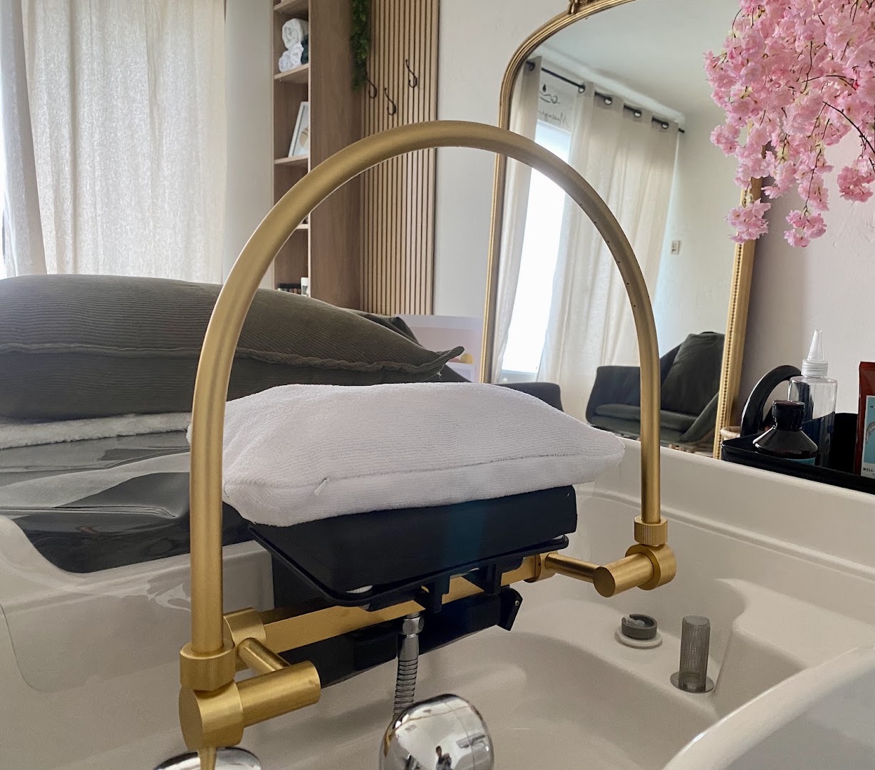 serenity holistic head spa · Photos 1